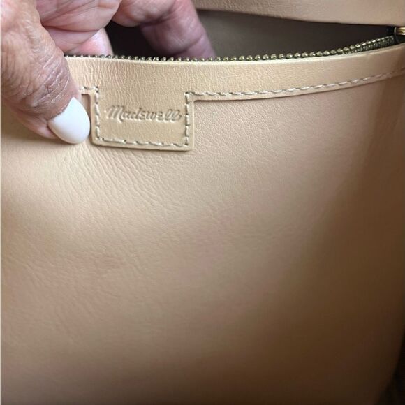 Madewell Nubuck Leather Medium Transport Tote - Picture 8 of 15